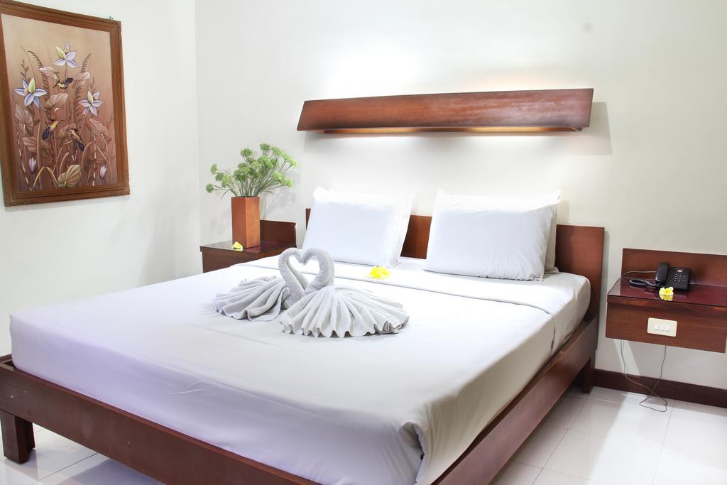 Paradiso Beach Inn Kuta  Exterior photo
