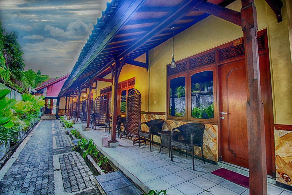 Paradiso Beach Inn Kuta  Exterior photo