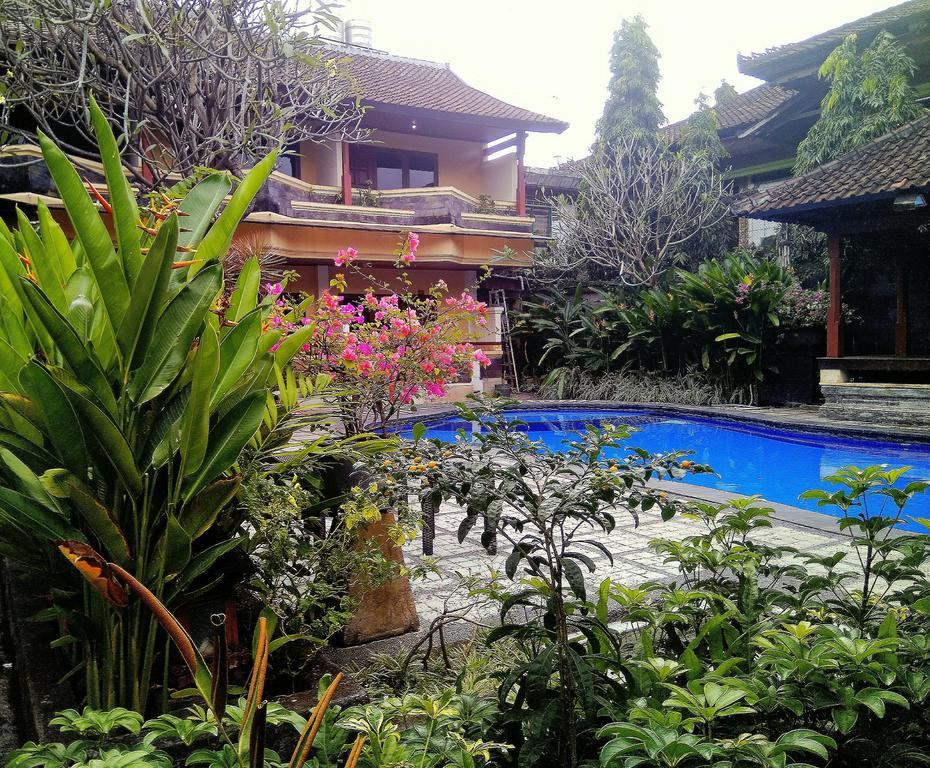 Paradiso Beach Inn Kuta  Exterior photo